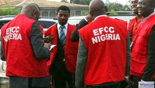 EFCC arrests own staff over alleged N15 million bribe